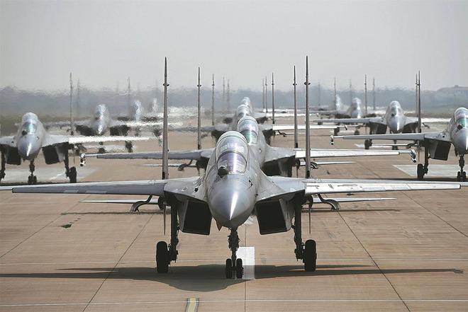 美媒：中国空军战斗机数量减少500架战斗力却飙升至世界第二！